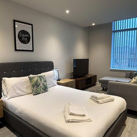 Modern Studio In Bracknell With Free Parking Kültér fotó
